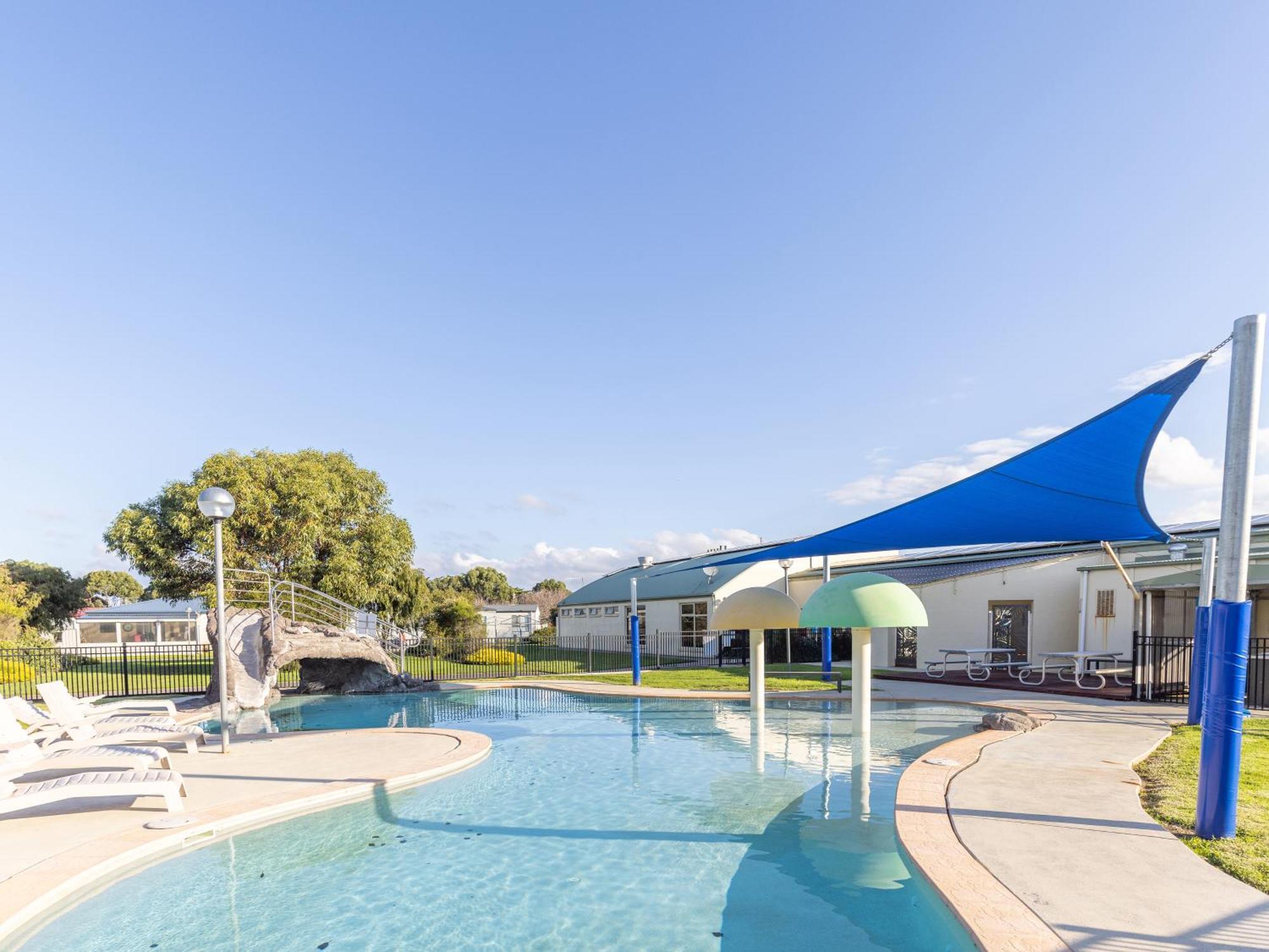 Nrma Warrnambool Riverside Holiday Park Kültér fotó