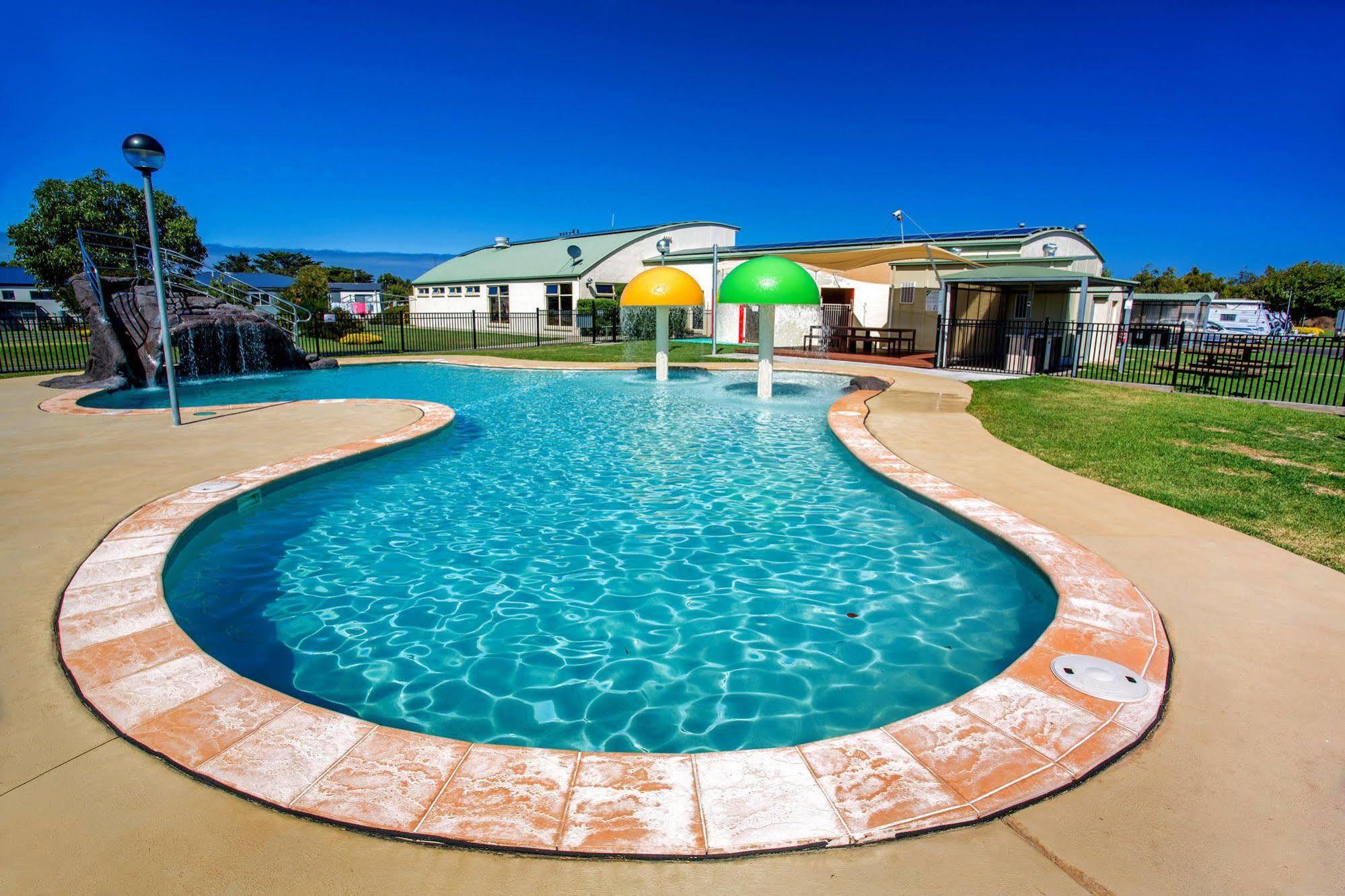Nrma Warrnambool Riverside Holiday Park Kültér fotó
